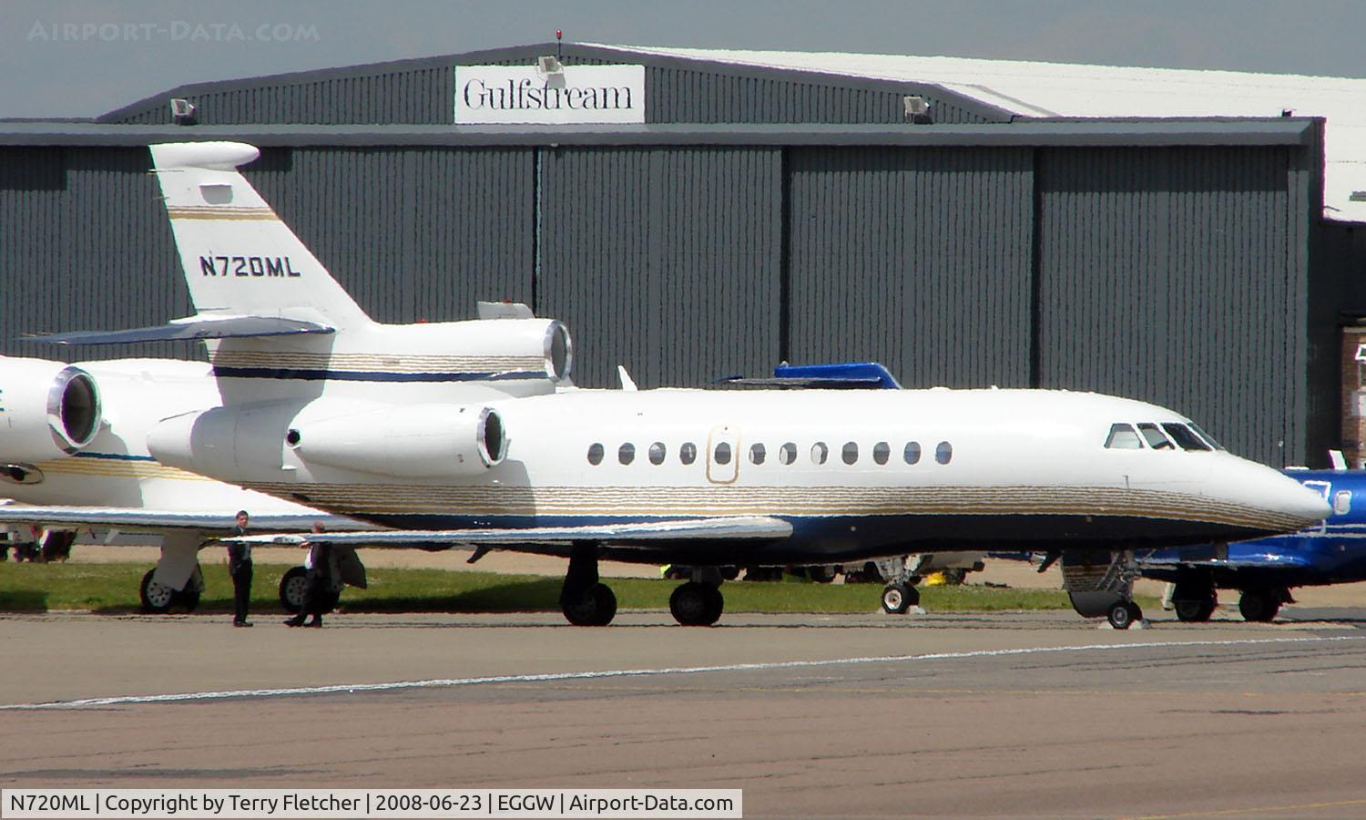 N720ML, 2002 Dassault Falcon 900EX C/N 115, Falcon 900EX on the Luton ramp