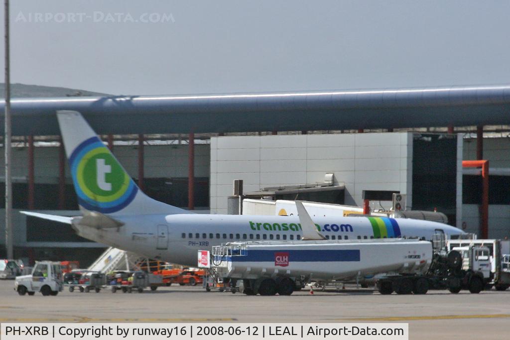 PH-XRB, 2003 Boeing 737-7K2 C/N 28256, transavia holland at gate