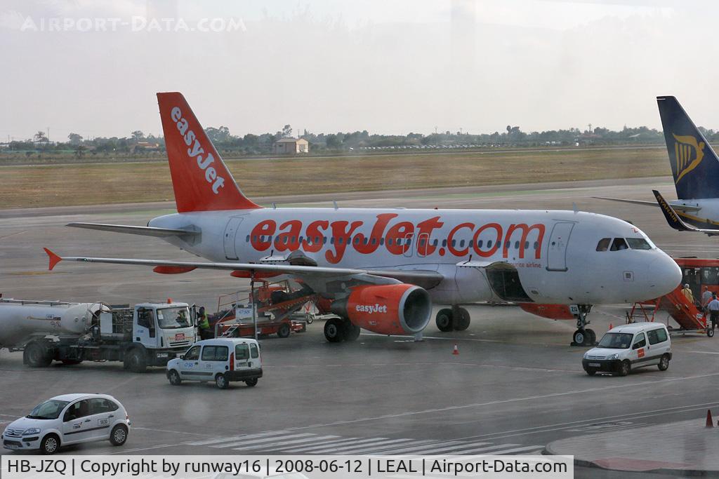 HB-JZQ, 2005 Airbus A319-111 C/N 2450, at Gate Terminal 1