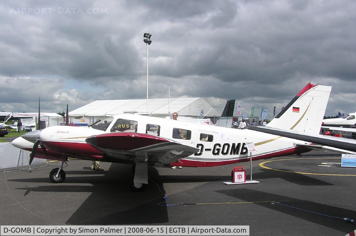 D-GOMB, 2001 Piper PA-34-220T Seneca V C/N 34-49235, PA-34 at Booker