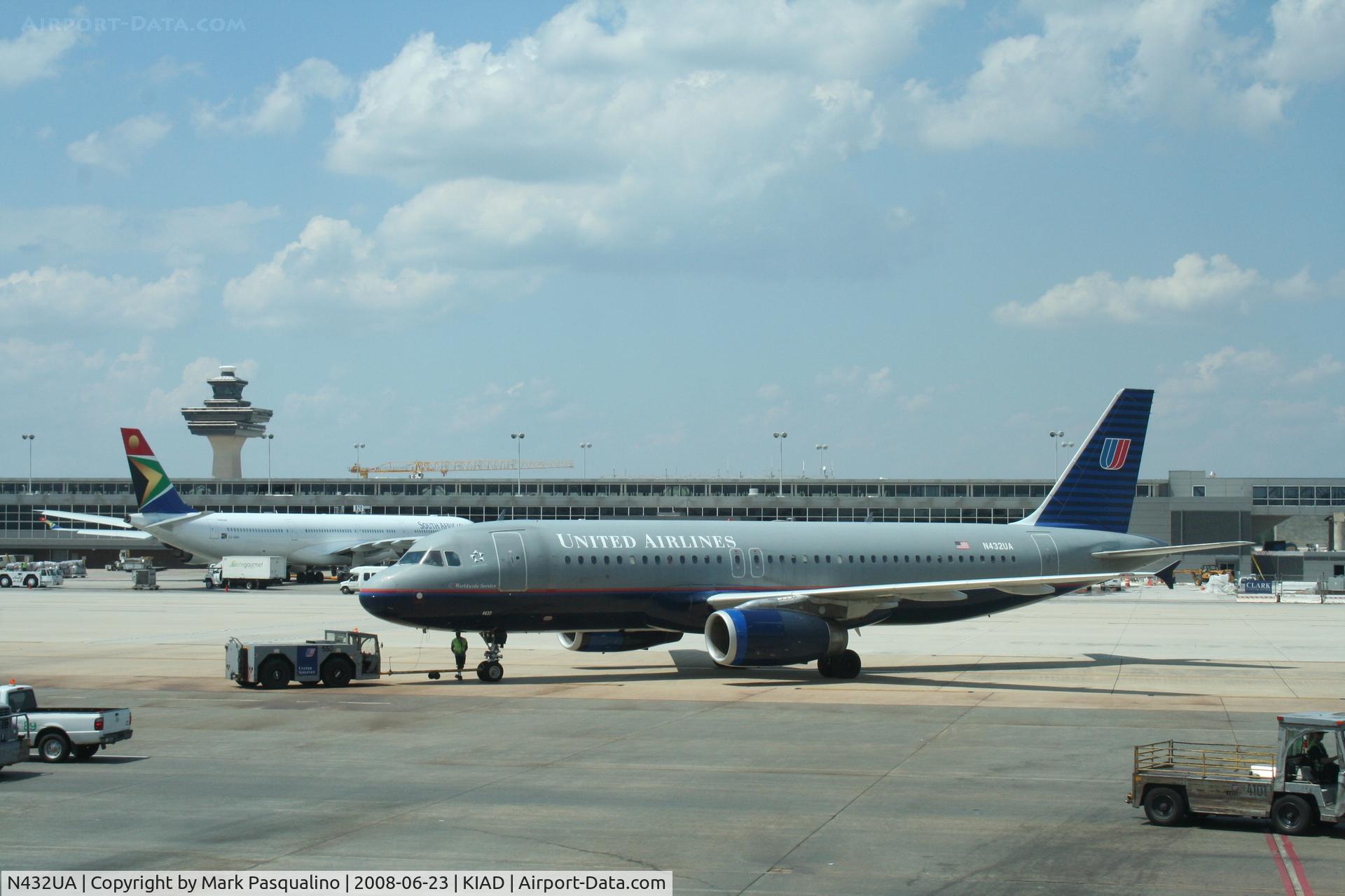 N432UA, 1996 Airbus A320-232 C/N 587, Airbus A320