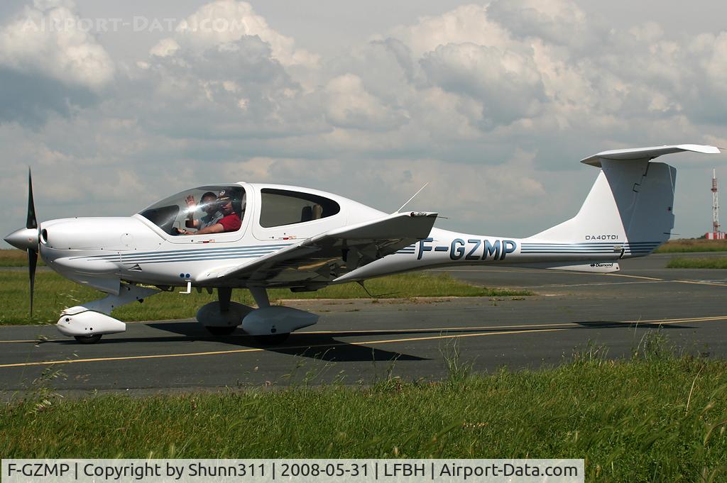F-GZMP, Diamond DA-40DTDI Diamond Star C/N D4.185, Came back from flight around the airport...