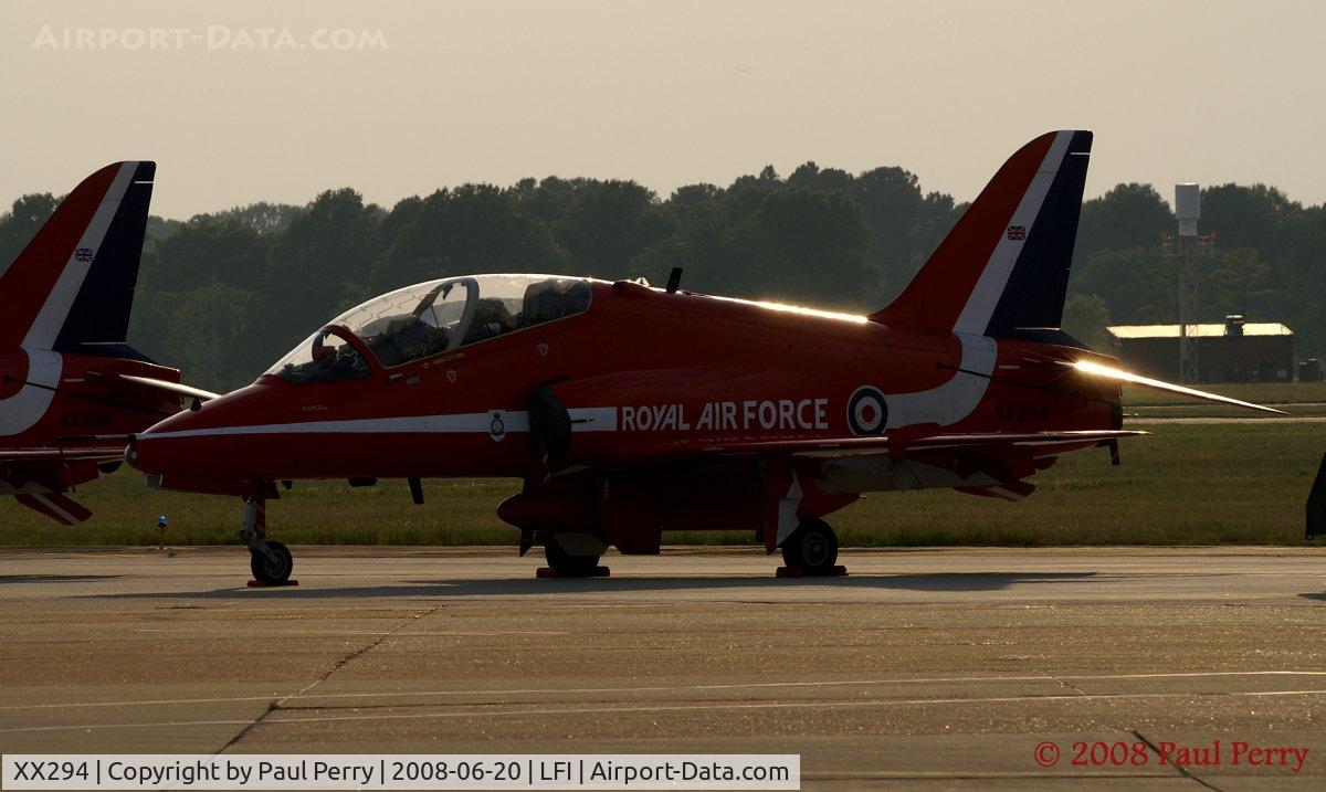 XX294, 1979 Hawker Siddeley Hawk T.1 C/N 122/312119, Catching some of the last rays of sun fr the day