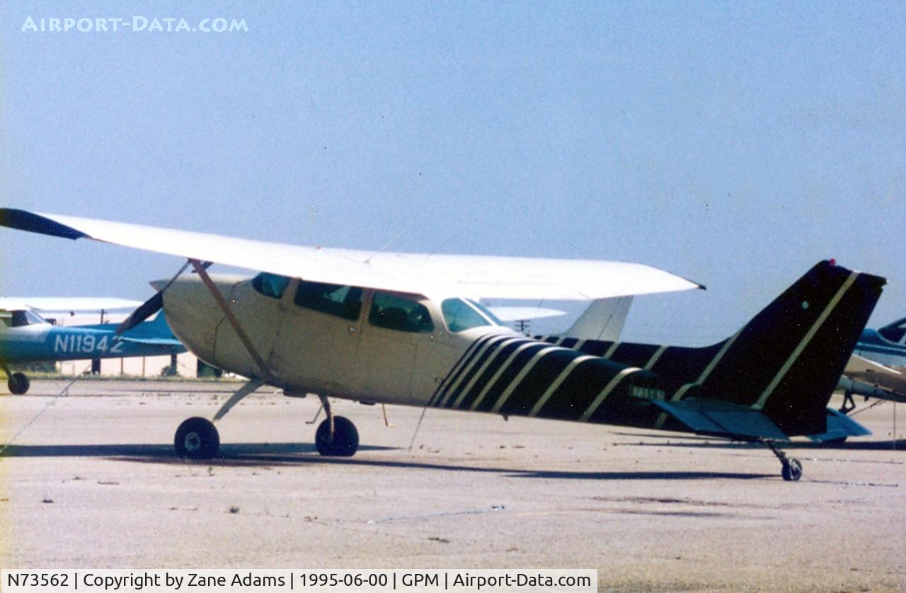 N73562, 1976 Cessna 172M C/N 17267541, At Grand Prairie Municipal
