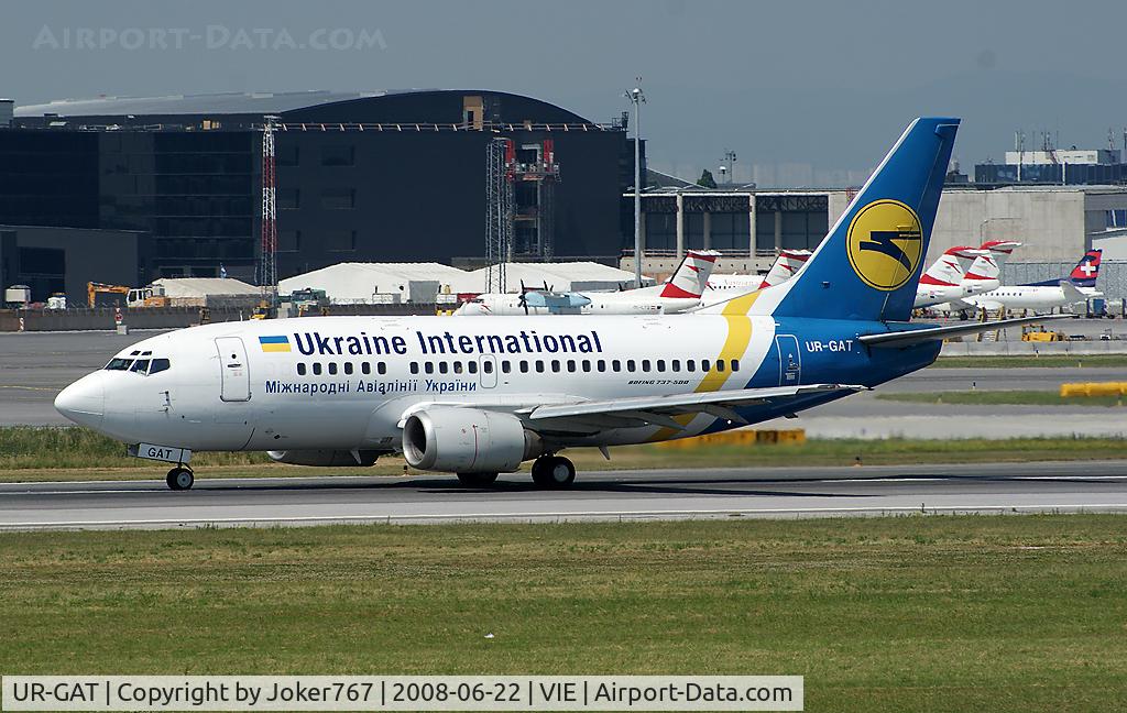UR-GAT, 1993 Boeing 737-528 C/N 25237, Ukraine International Boeing 737-528