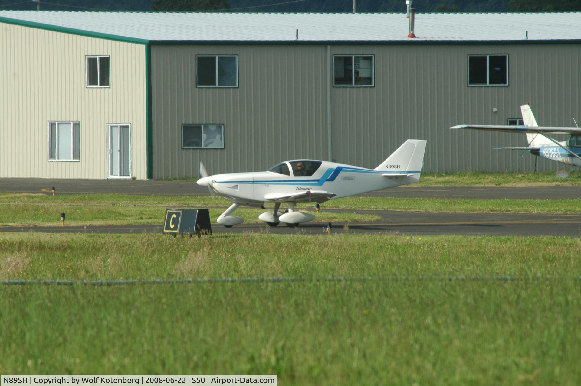 N89SH, 1981 Stoddard-Hamilton Glasair C/N 103, warming up