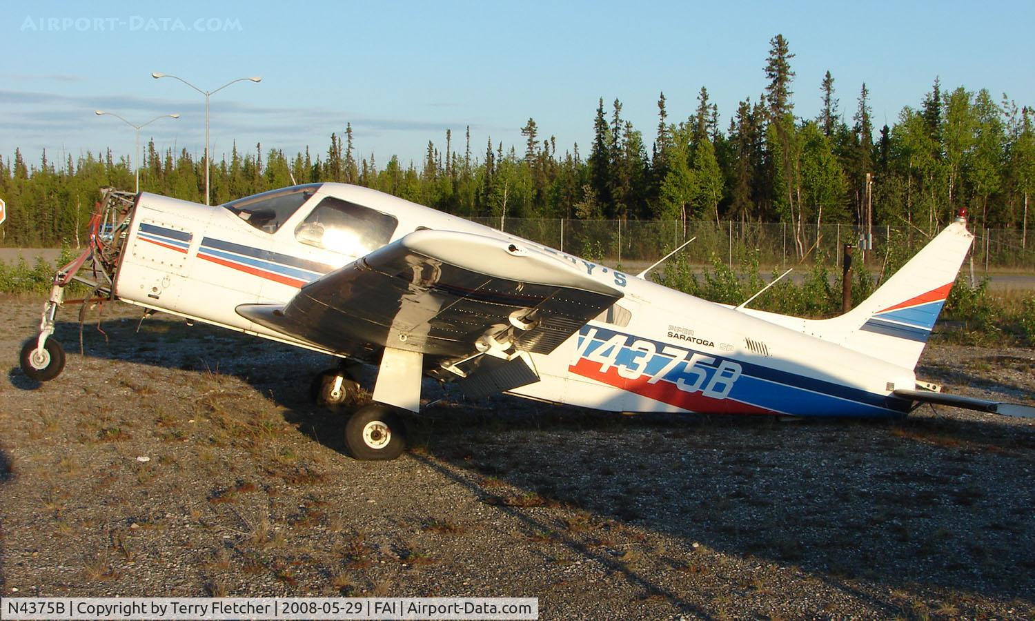 N4375B, 1984 Piper PA-32R-301 C/N 32R-8413023, This Pa32R-301 looks like it is WFU  ? following an incident in 2001