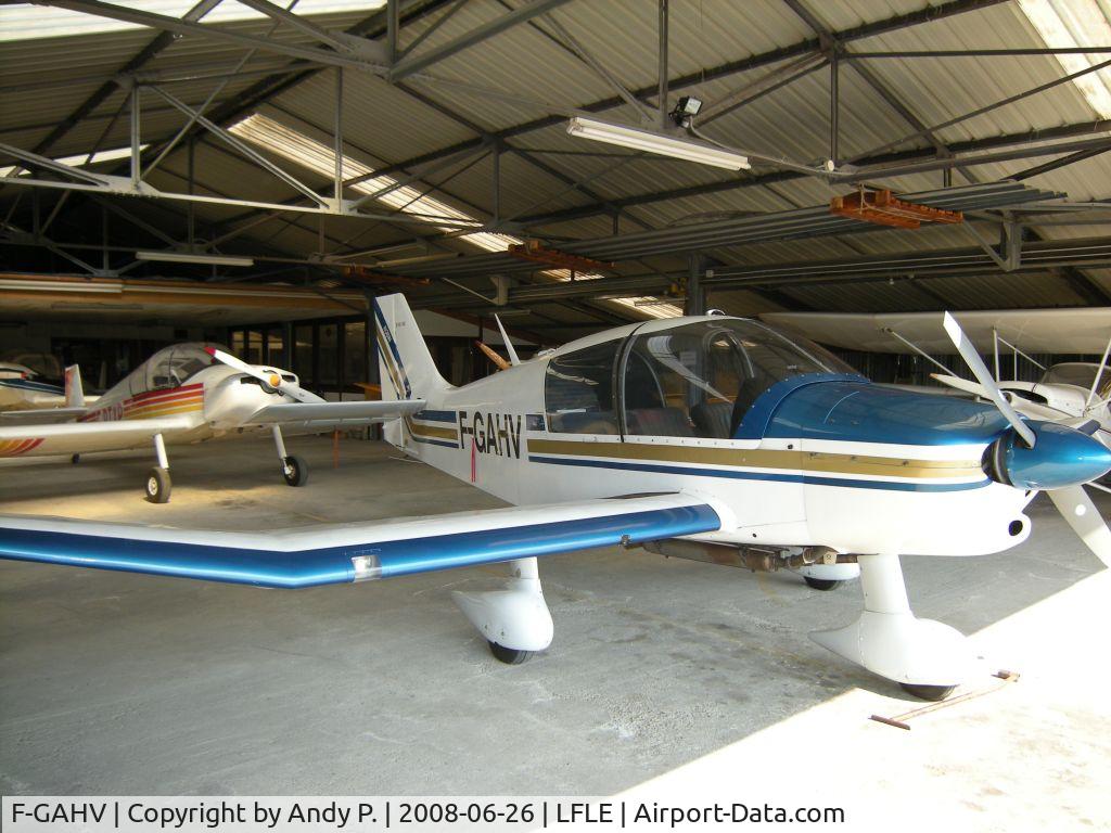 F-GAHV, Robin DR-400-140B Major C/N 1191, Based at Chambery-Challes Les Eaux France