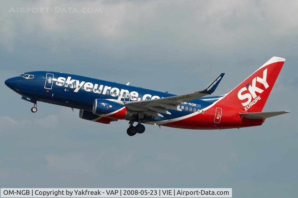 OM-NGB, 2005 Boeing 737-76N C/N 32695, Sky Europe Boeing 737-700