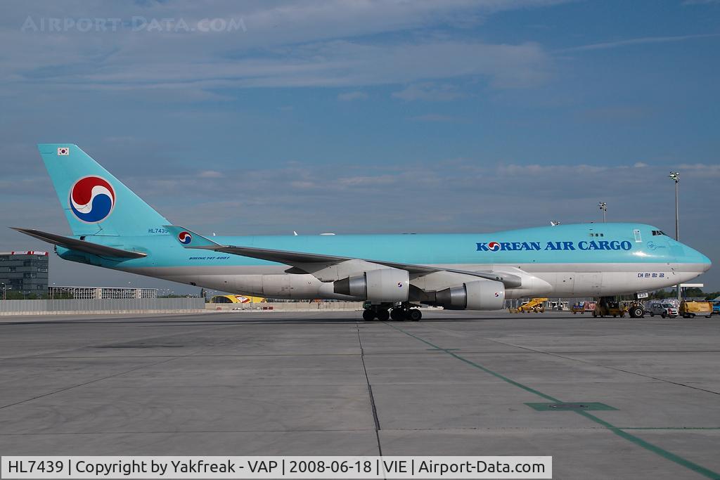 HL7439, 2003 Boeing 747-4B5F/SCD C/N 33516, Korean Air Boeing 747-400