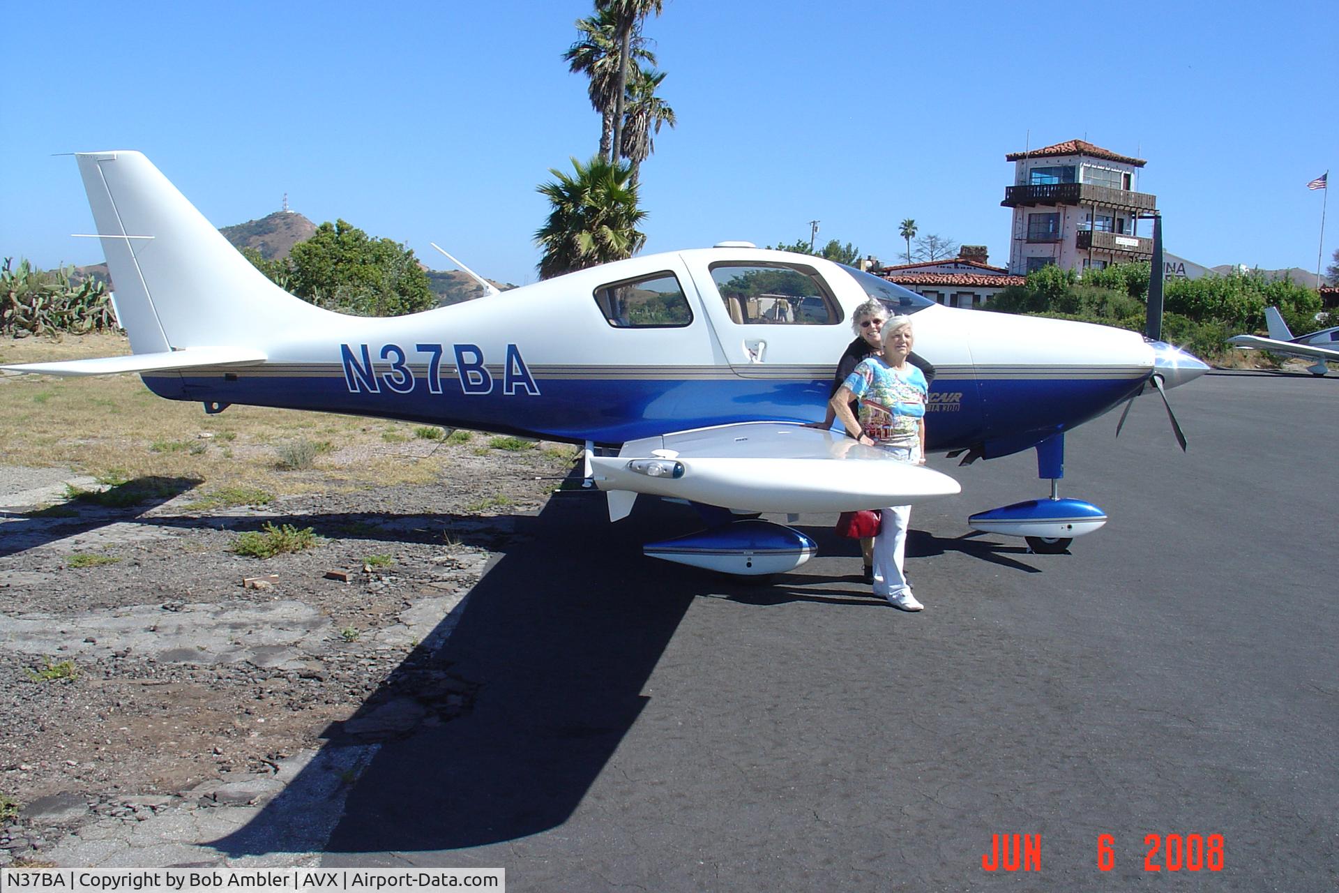 N37BA, 2001 Lancair LC-40-550FG C/N 40020, Catalina airport