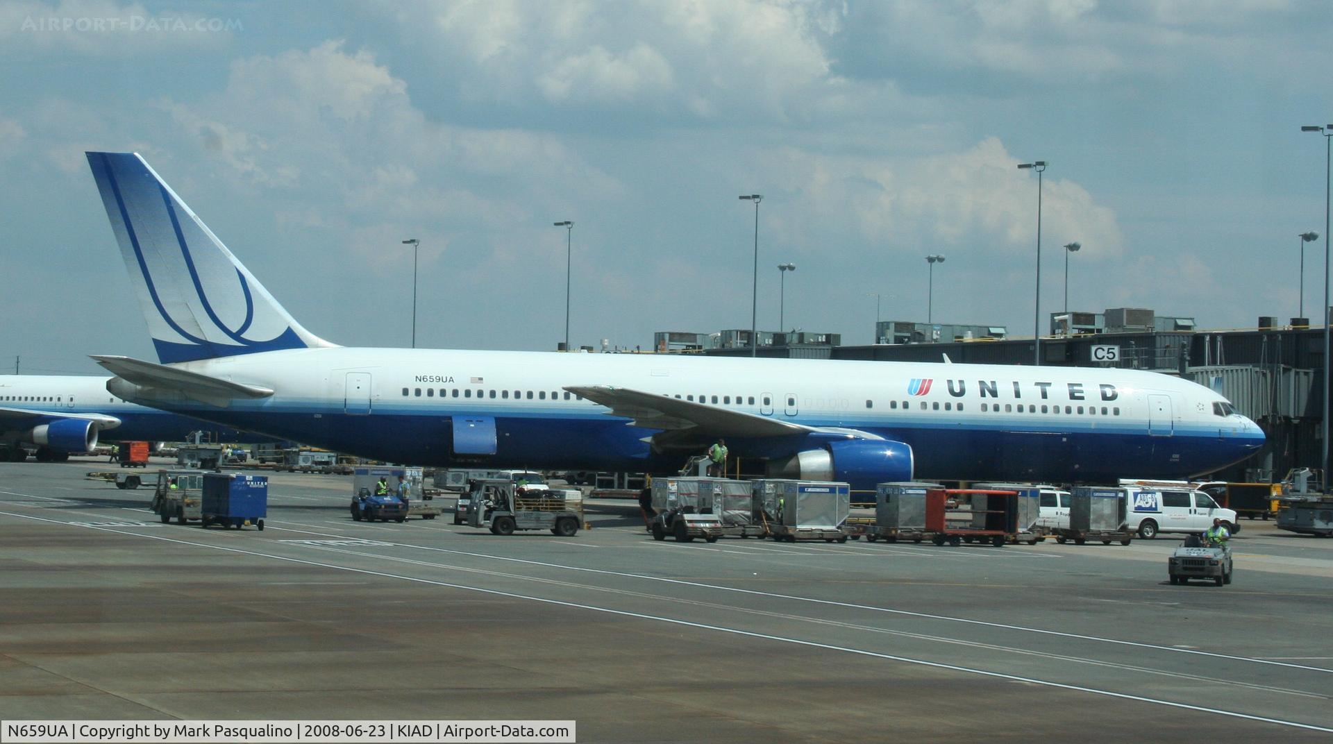 N659UA, 1993 Boeing 767-322 C/N 27114, Boeing 767-300