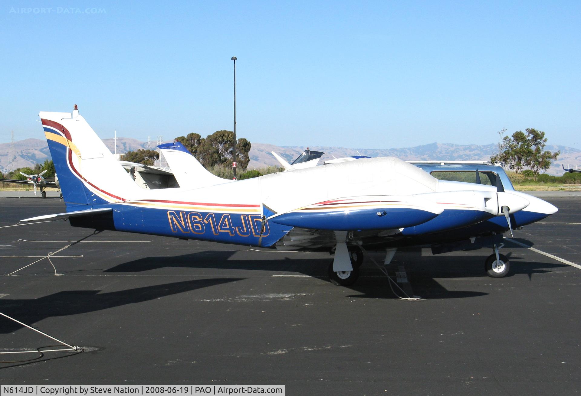 N614JD, 1967 Piper PA-30 Twin Comanche C/N 30-1517, 1967 Piper PA-30 in late afternoon sun @ Palo Alto, CA