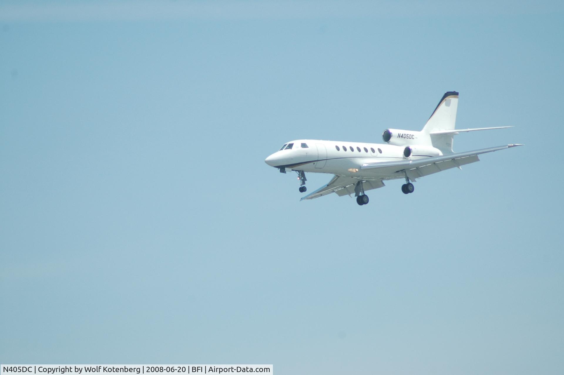 N405DC, 1981 Dassault Falcon 50 C/N 42, on final
