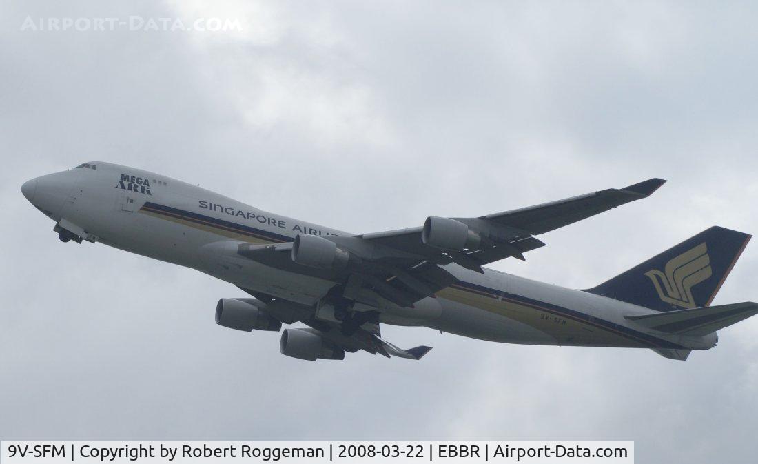 9V-SFM, 2003 Boeing 747-412F/SCD C/N 32898, SINGAPORE AIRLINES CARGO.Mega Ark.