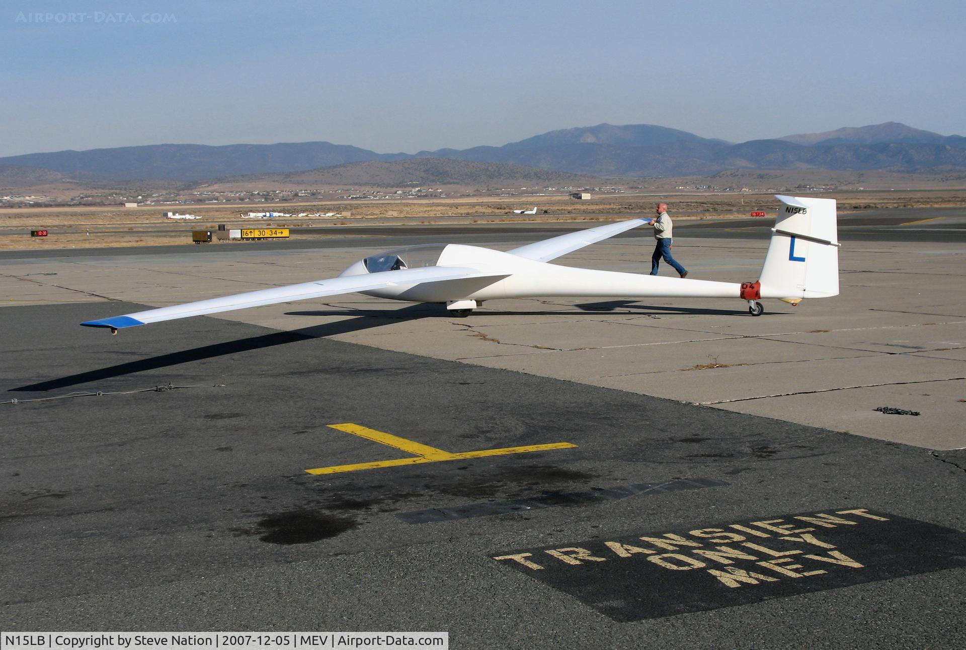 N15LB, 1975 Schempp-Hirth K. G Nimbus II C/N 94, 1975 Schempp-hirth K. G NIMBUS II being towed @ Minden, NV