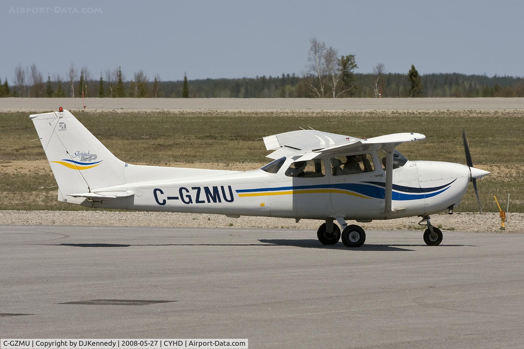 C-GZMU, 1999 Cessna 172S Skyhawk SP C/N 172S8139, Dryden Regional Airport, Dryden Ontario Canada