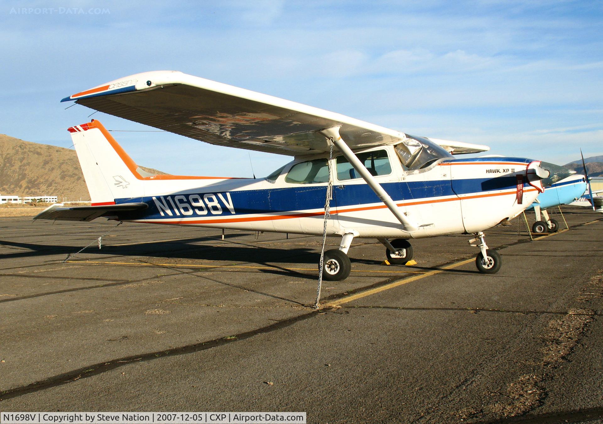 N1698V, 1976 Cessna R172K Hawk XP C/N R1722209, 1976 Cessna R172K @ Carson City, NV