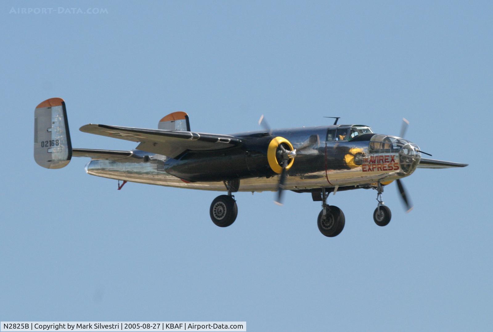 N2825B, 1940 North American RB-25 Mitchell C/N 62-2837, Barnes 2005