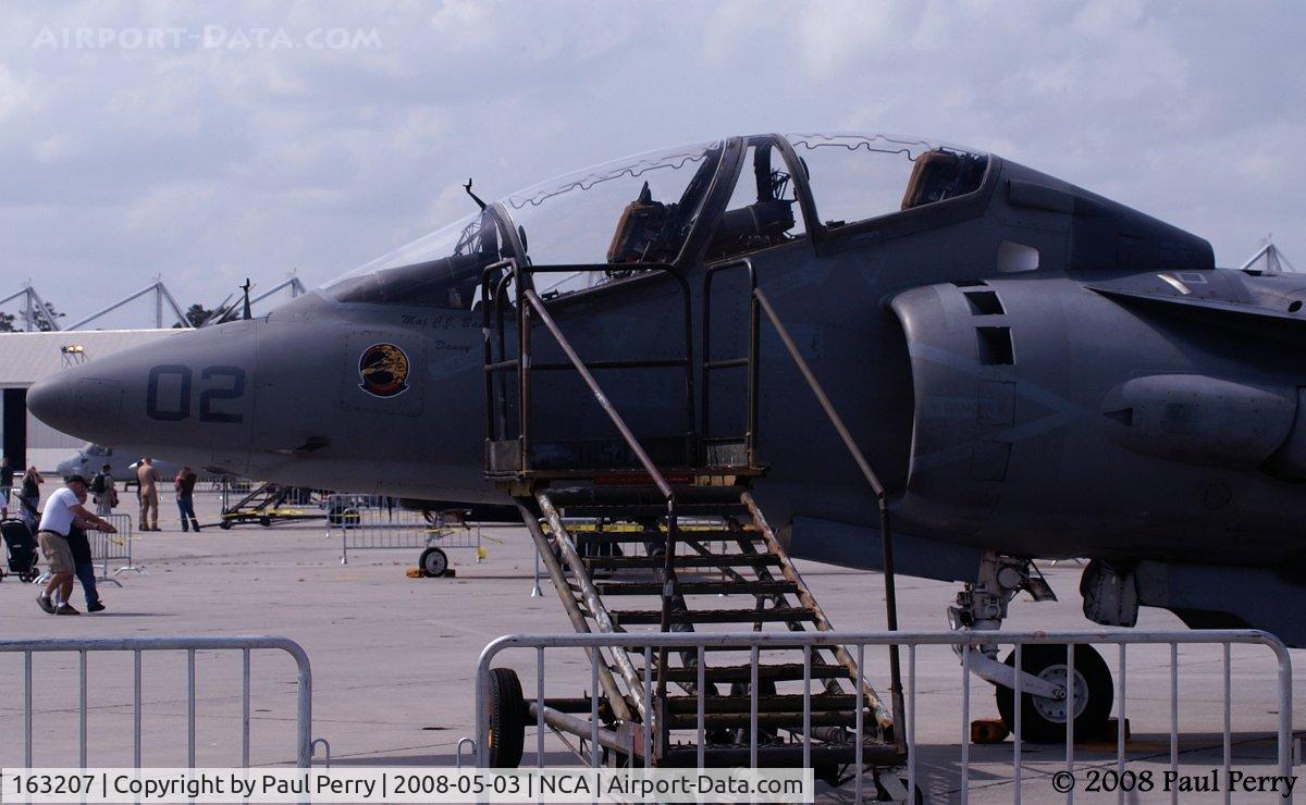 163207, McDonnell Douglas TAV-8B Harrier II C/N T009, The prominant cockpits of one of VMAT-203's girls