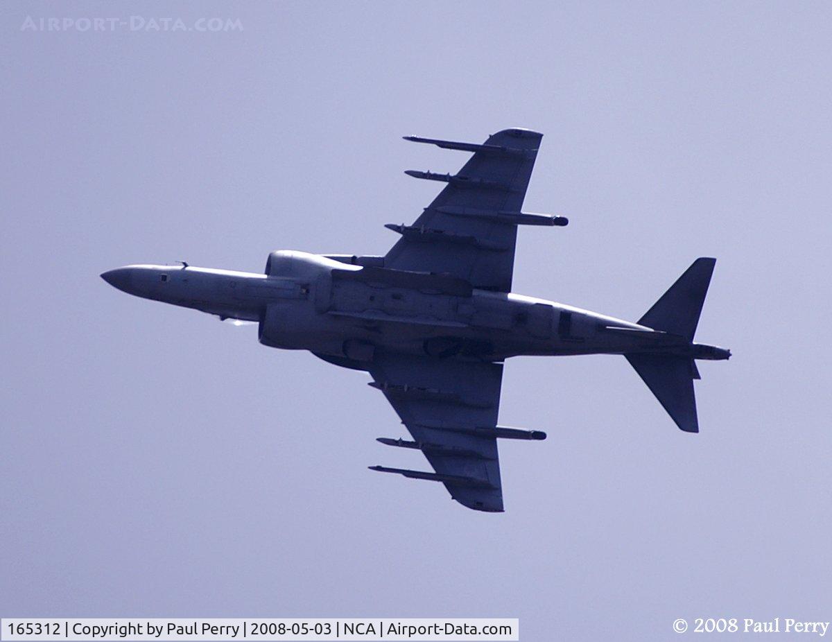 165312, Boeing AV-8B+(R)-24-MC C/N 270, Pulling her into a hard bank