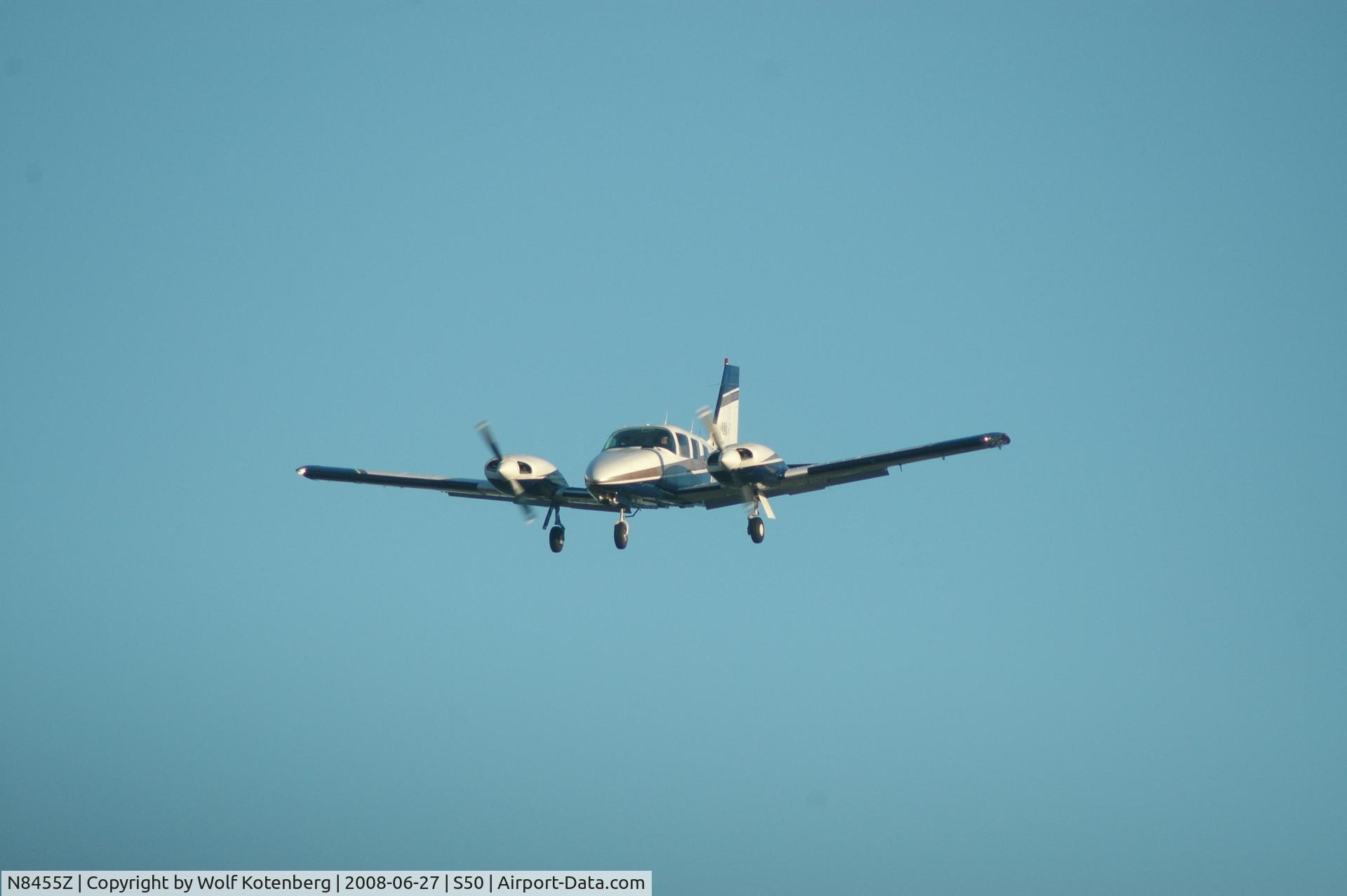 N8455Z, 1981 Piper PA-34-220T C/N 34-8233003, over town