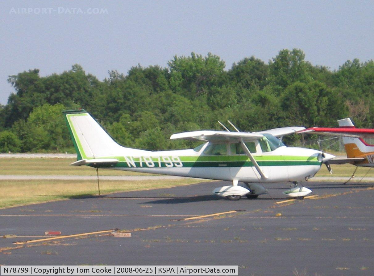 N78799, 1968 Cessna 172K Skyhawk C/N 17257768, 172 on the hot summer ramp