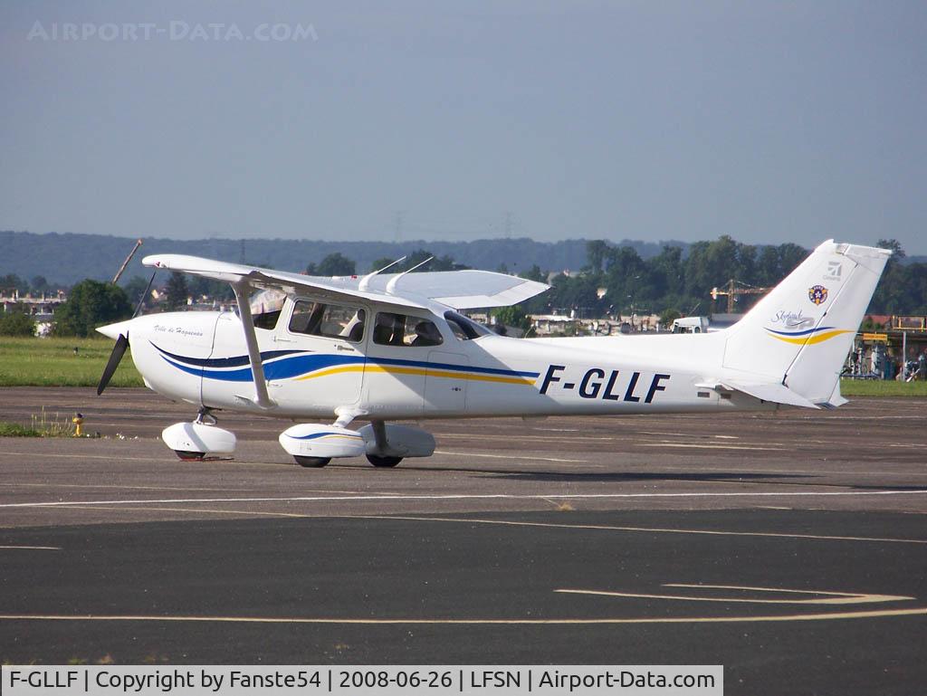 F-GLLF, Cessna 172S C/N 172S8092, Park at Nancy this morning