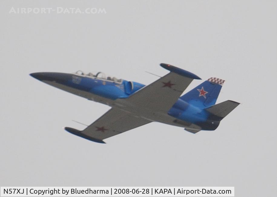 N57XJ, 1984 Aero L-39C Albatros C/N 432827, Flight over KAPA, on final turn to 35R.
