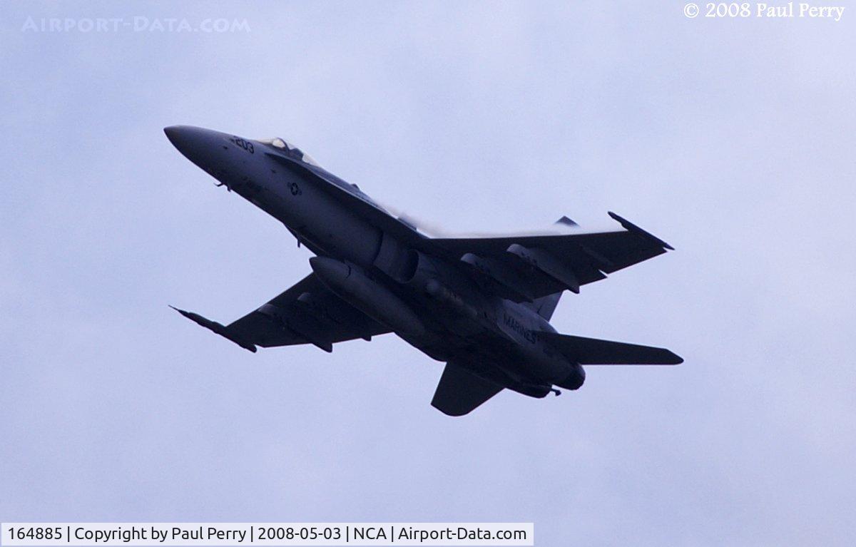 164885, McDonnell Douglas F/A-18C Hornet C/N 1217/C348, Pitching up in a simulated attack run