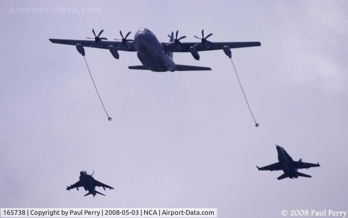 165738, 2001 Lockheed Martin KC-130J Hercules C/N 382-5506, Inbound with elements of the MAGTF in tow
