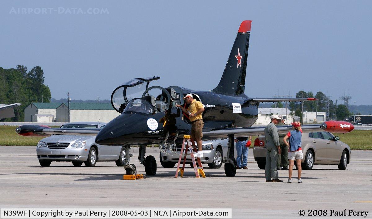 N39WF, 1982 Aero L-39 Albatros C/N 232218, Getting some attention on the hot ramp