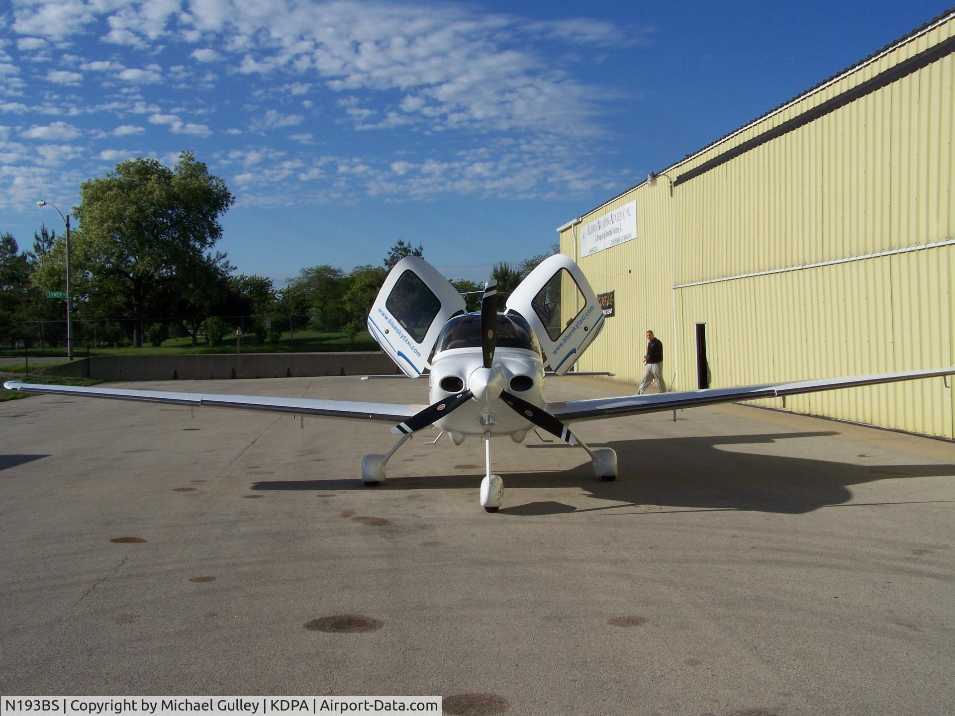 N193BS, 2007 Cirrus SR22 C/N 2761, N193BS at E21