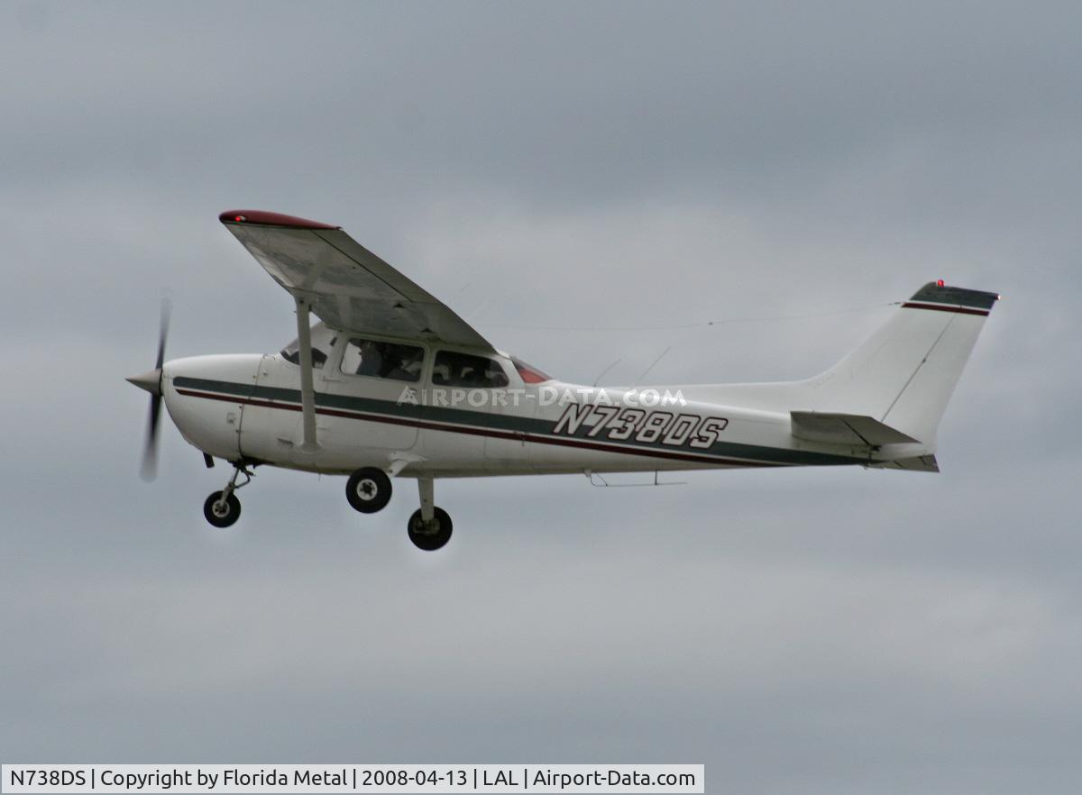 N738DS, 1977 Cessna 172N C/N 17269901, Cessna 172