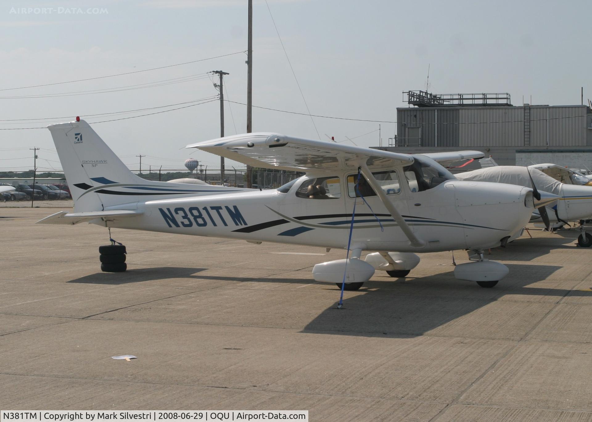N381TM, 2006 Cessna 172S C/N 172S10381, Quonset Point 2008
