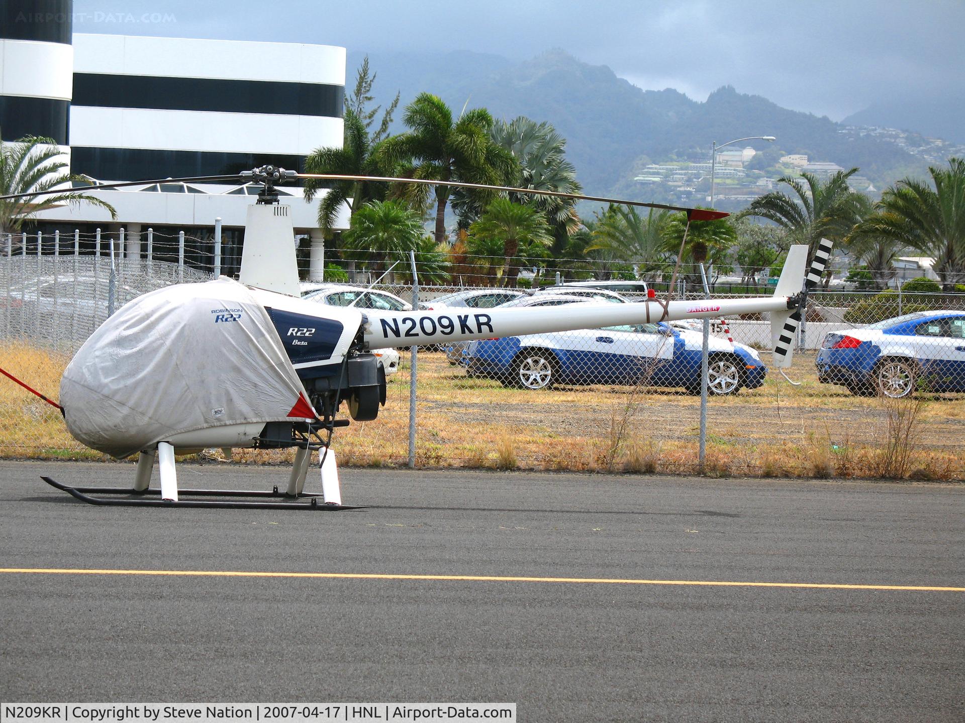 N209KR, 1992 Robinson R22 Beta C/N 2218, 1992 Robinson Helicopter R22 BETA @ Honolulu, HI