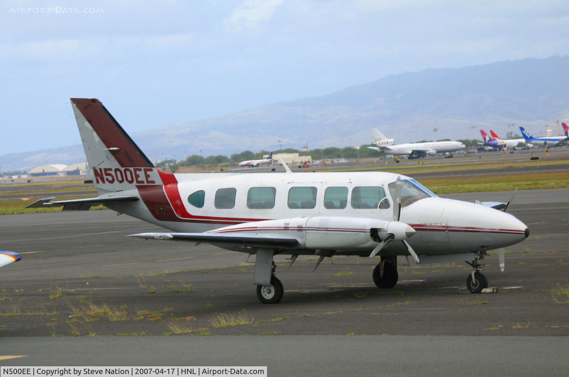 N500EE, 1980 Piper PA-31-350 Chieftain C/N 31-8052131, 1980 Piper PA-31-350 @ Honolulu, HI