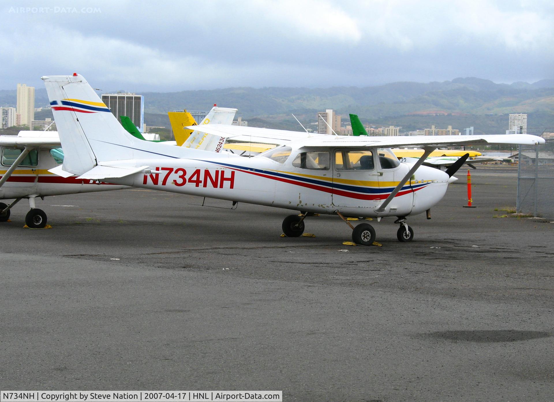 N734NH, 1977 Cessna 172N C/N 17268980, 1977 Cessna 172N @ Honolulu, HI