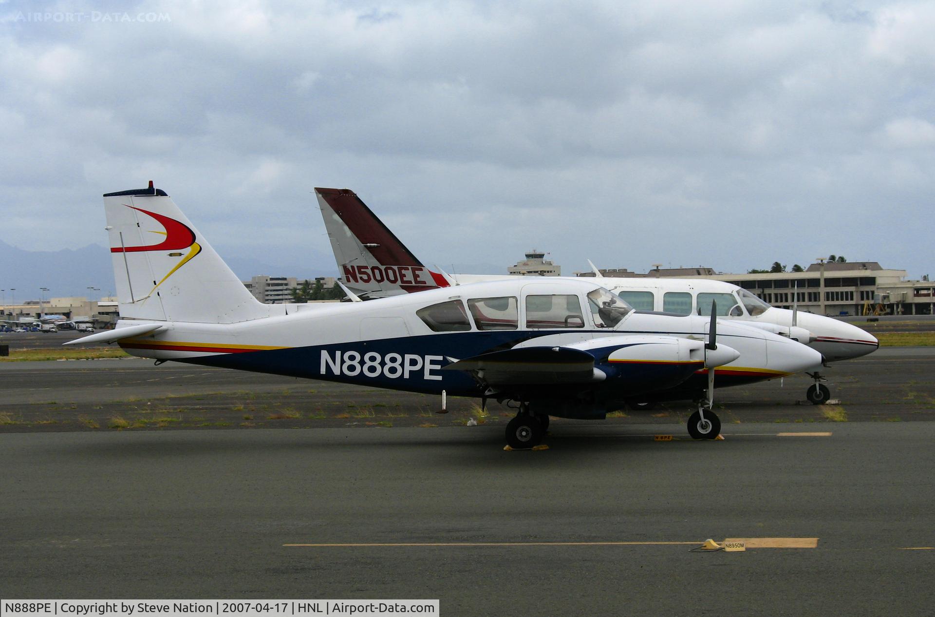 N888PE, 1977 Piper PA-23-250 C/N 27-7754066, 1977 Piper PA-23-250 @ Honolulu, HI