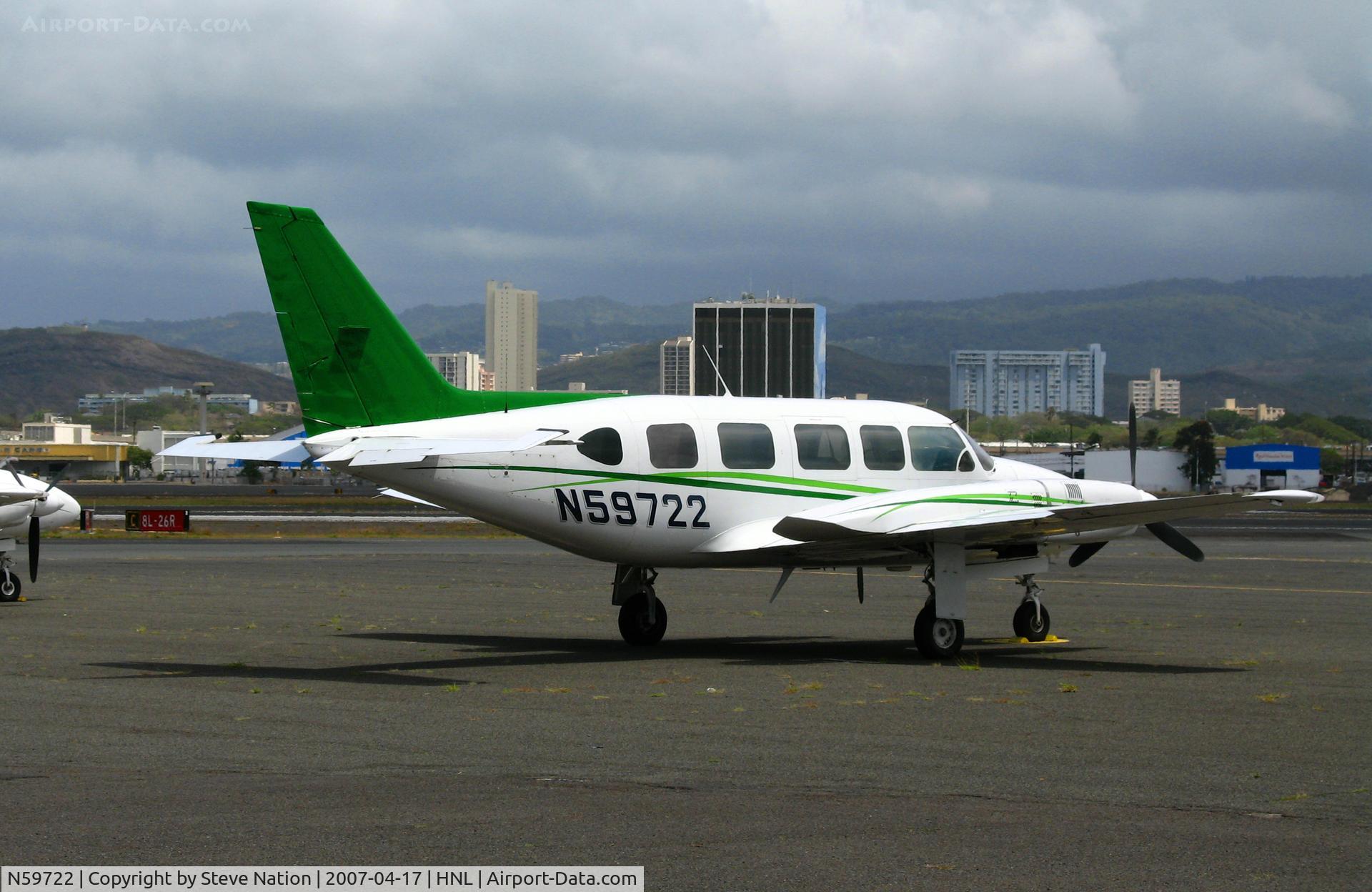 N59722, 1975 Piper PA-31-350 Chieftain C/N 31-7652002, ex-Air Moloka'i 1975 Piper PA-31-350 @ Honolulu, HI
