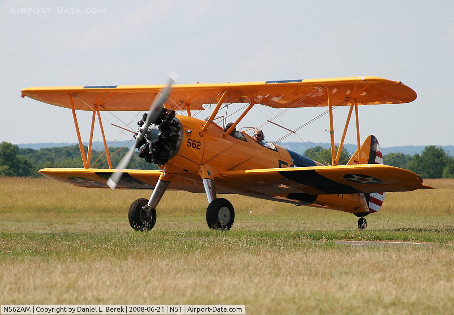 N562AM, 1941 Boeing A75N1(PT17) C/N 75-1590, This is one of the prettiest Stearman biplanes I have seen.