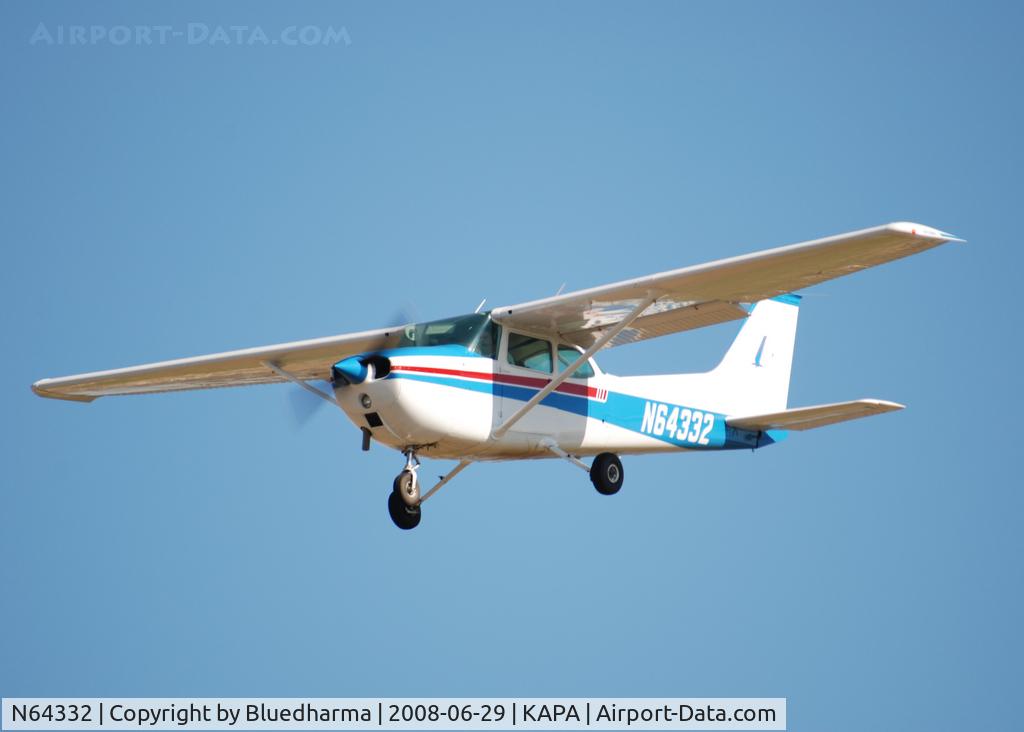 N64332, 1975 Cessna 172M C/N 17265172, On final approach to 17L.