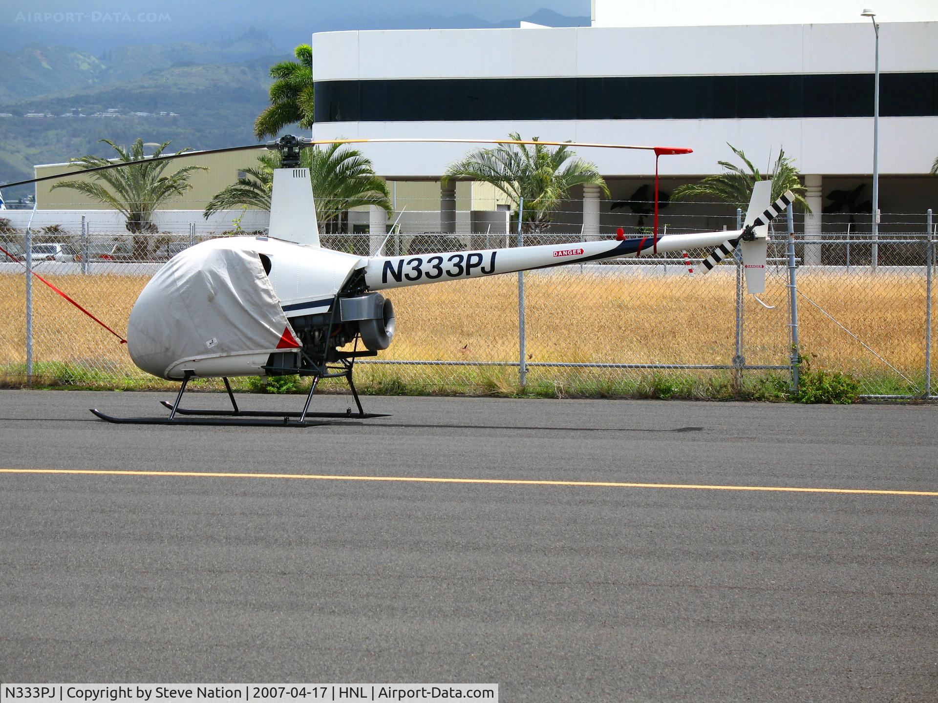 N333PJ, 2005 Robinson R22 Beta C/N 3804, 2005 Robinson Helicopter R22 BETA under cover @Honolulu, HI