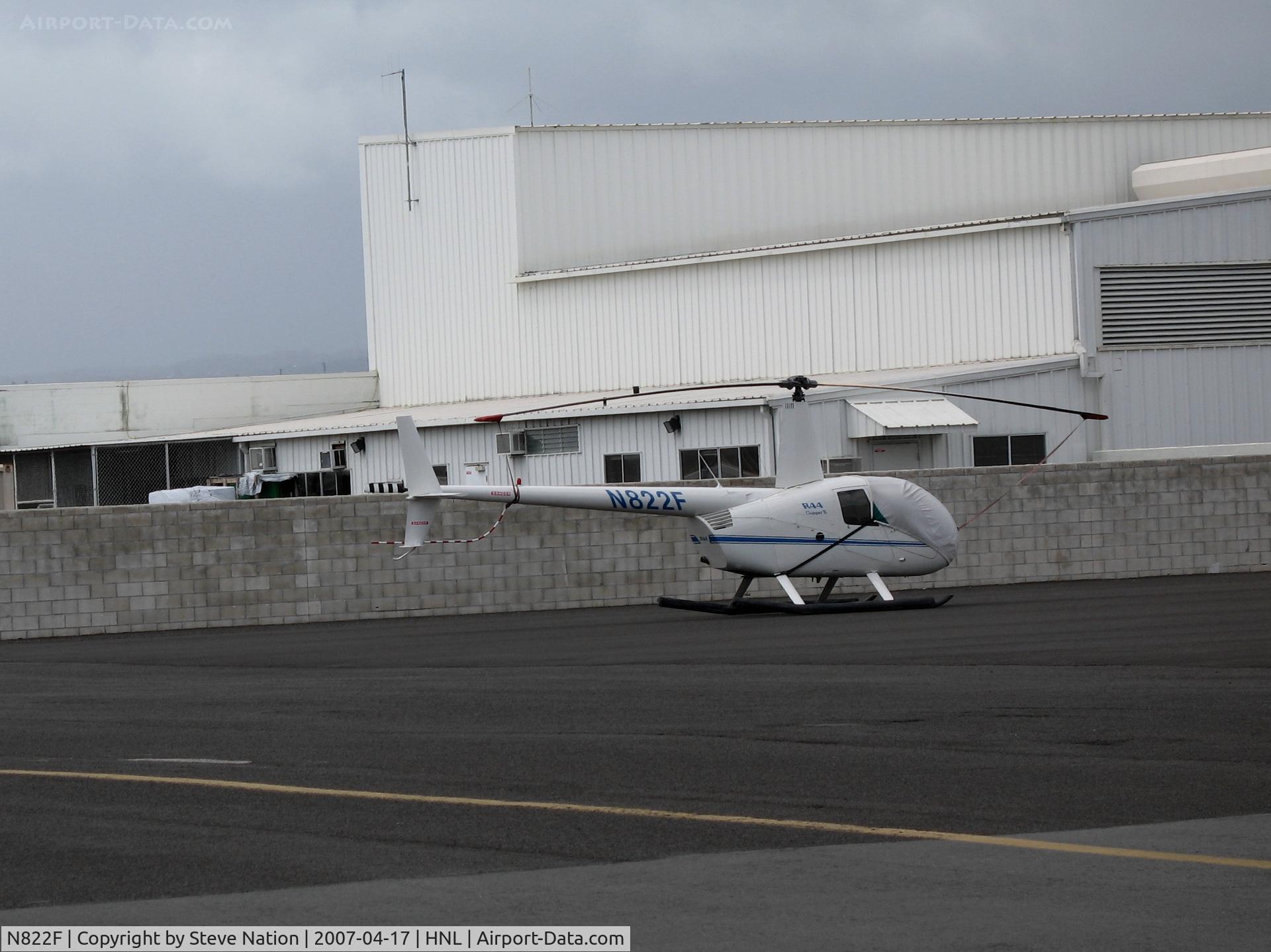 N822F, 2005 Robinson R44 II C/N 10860, 2005 Robinson Helicopter R44 II @ Honolulu, Hi