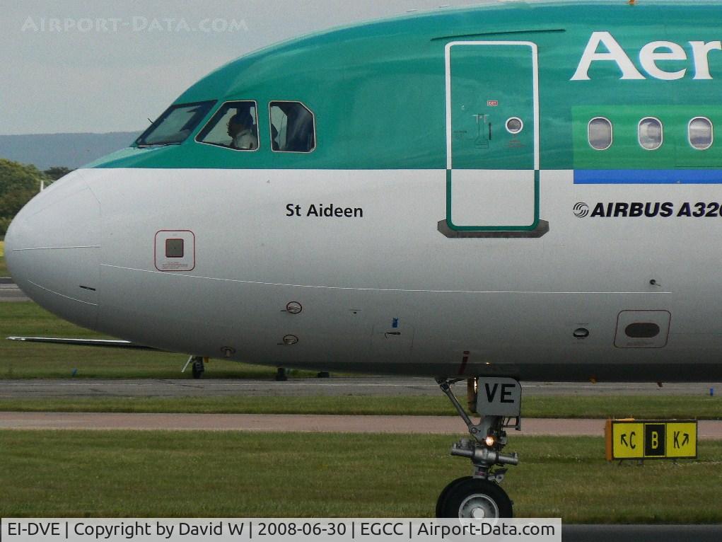 EI-DVE, 2007 Airbus A320-214 C/N 3219, Taxing to the gate