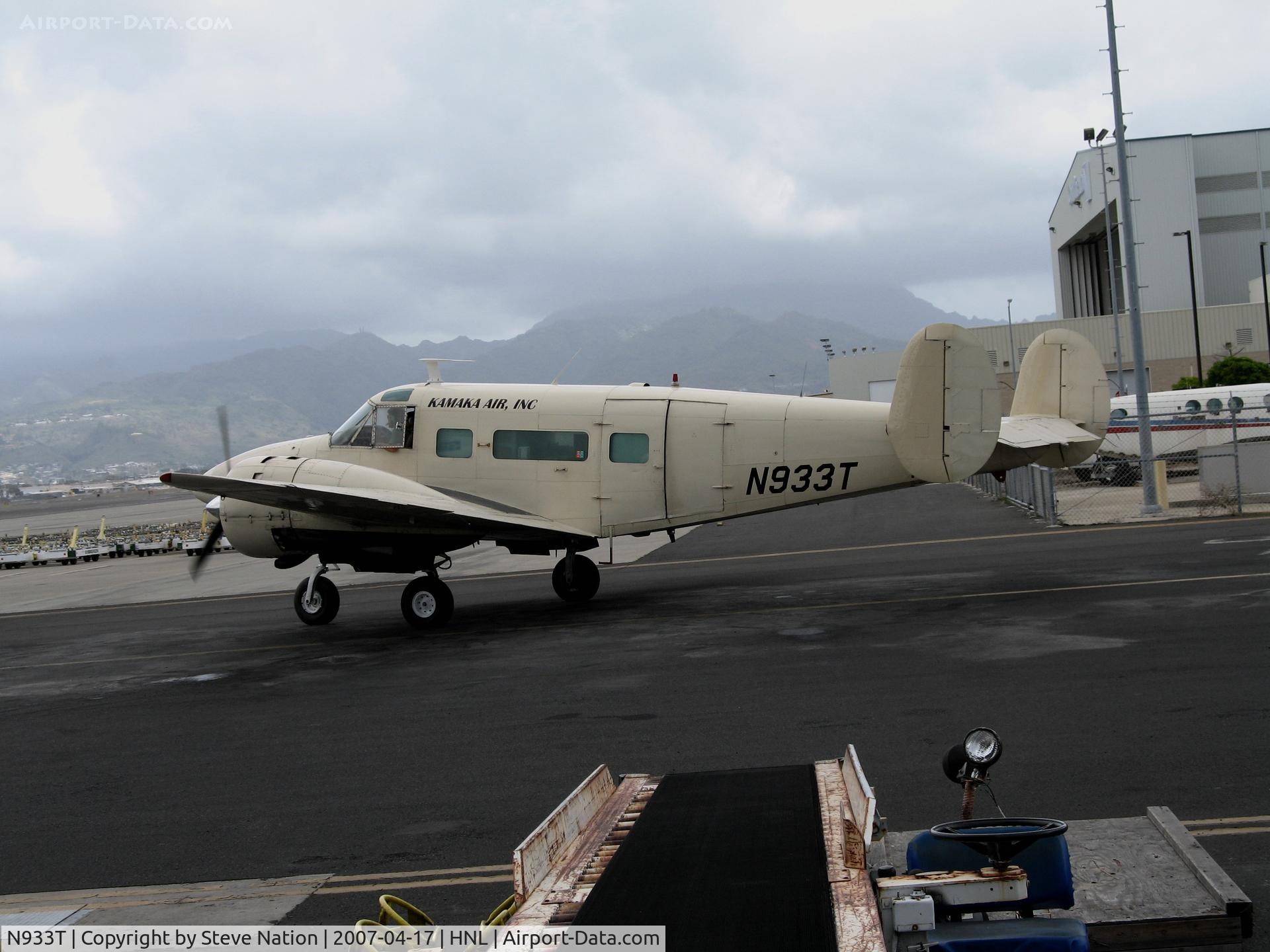 N933T, 1964 Beech H-18 Tri-Gear C/N BA-665, Kamaka Air Inc (cargo) 1964 Beech H-18 taxying @ Honolulu, HI