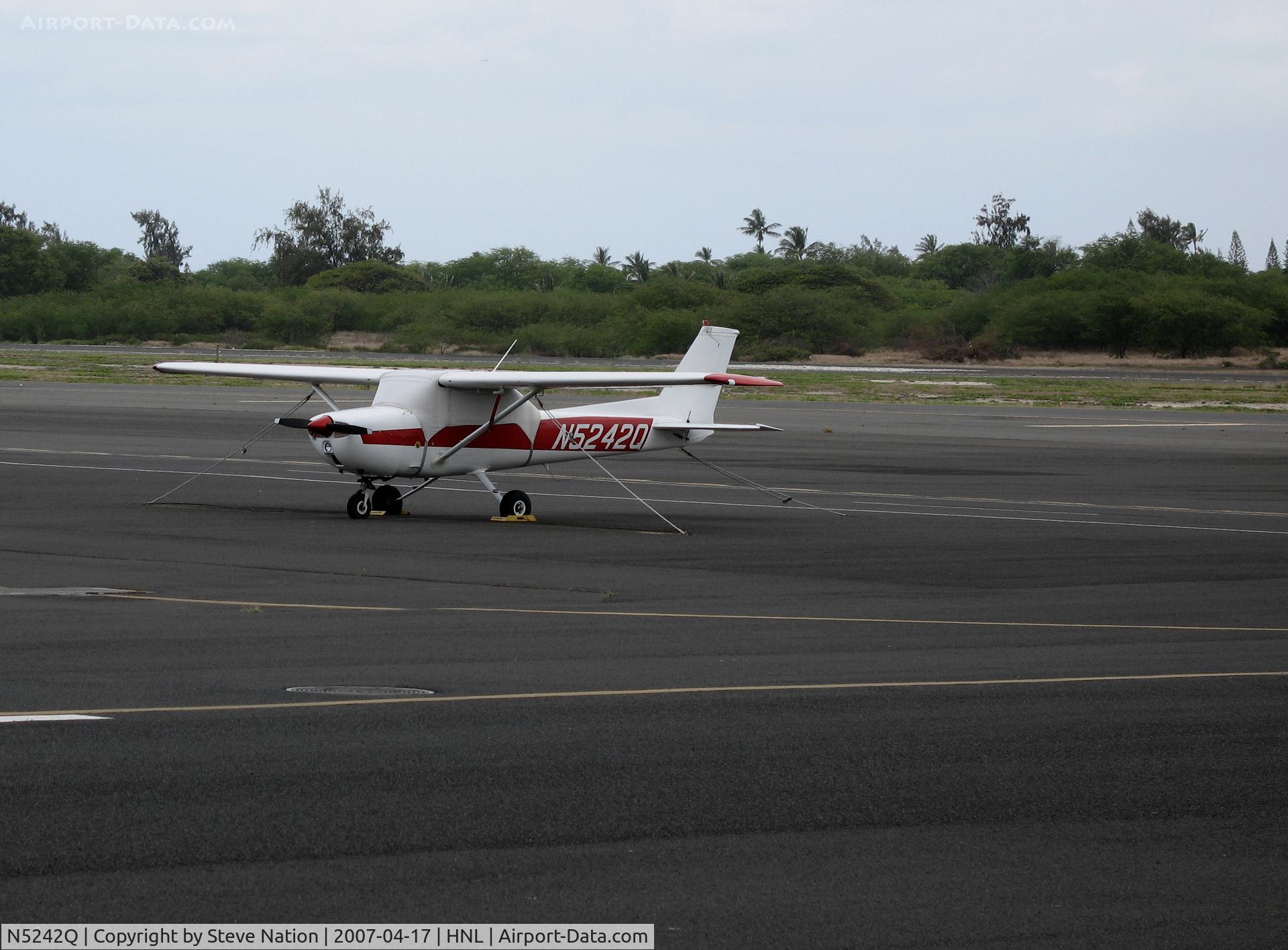 N5242Q, 1972 Cessna 150L C/N 15073142, 1972 Cessna 150L @ Honolulu, HI