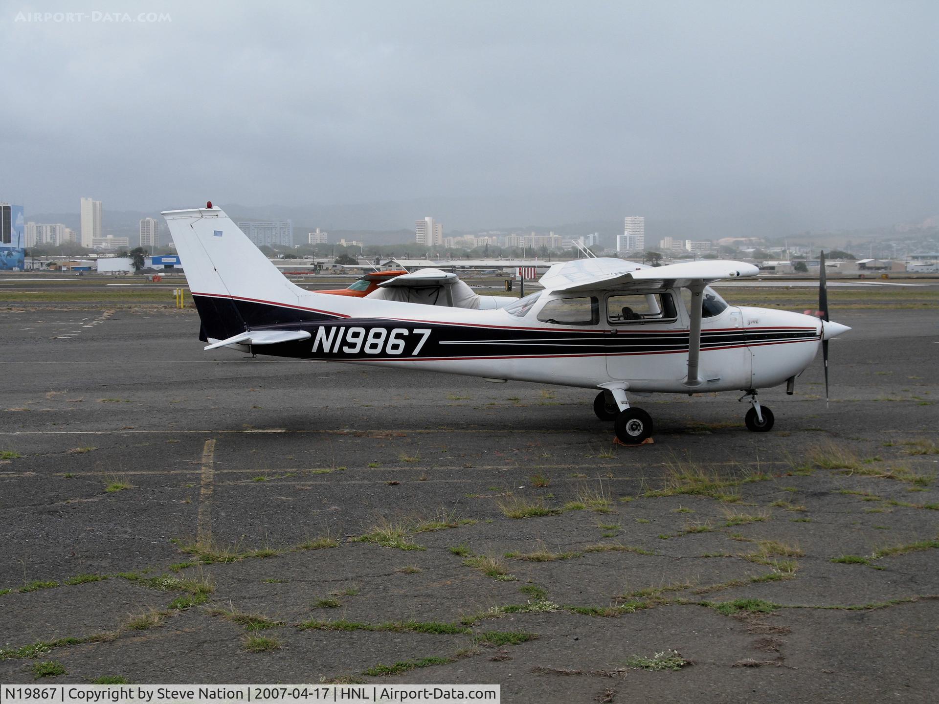 N19867, 1972 Cessna 172M C/N 17260818, 1972 Cessna 172M @ Honolulu, HI