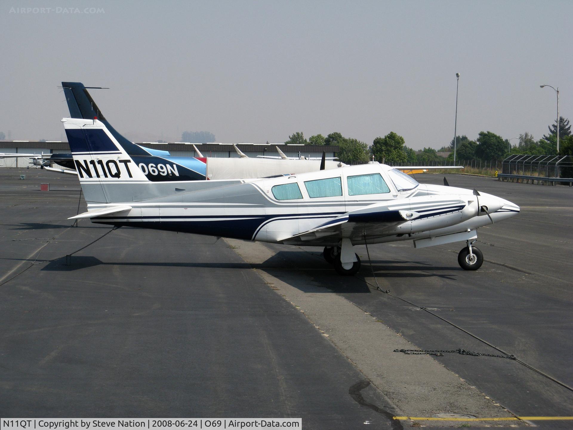 N11QT, 1968 Piper PA-30-160 B Twin Comanche C/N 30-1780, 1968 Piper PA-30 @ Petaluma, CA