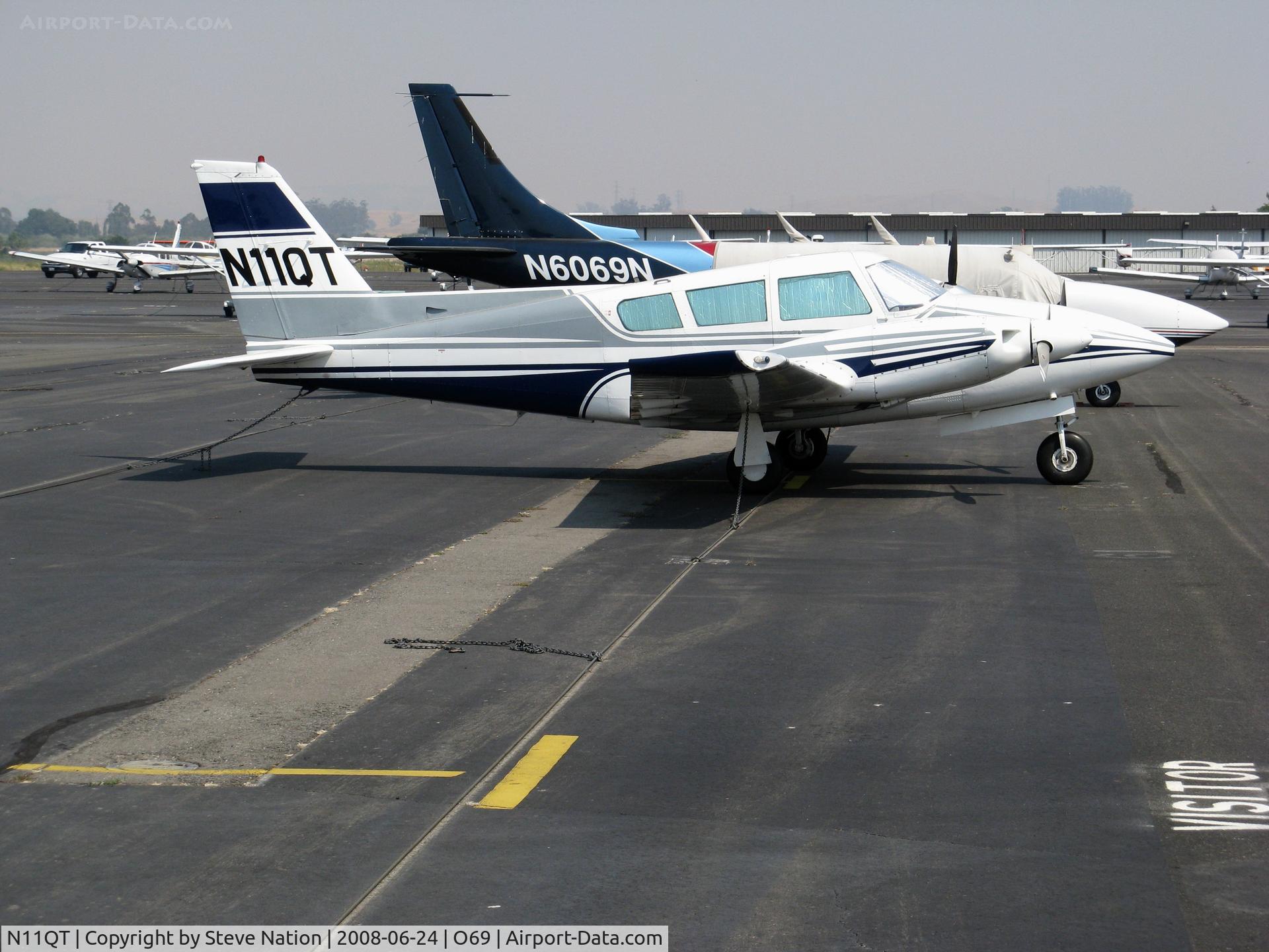 N11QT, 1968 Piper PA-30-160 B Twin Comanche C/N 30-1780, 1968 Piper PA-30 @ Petaluma, CA